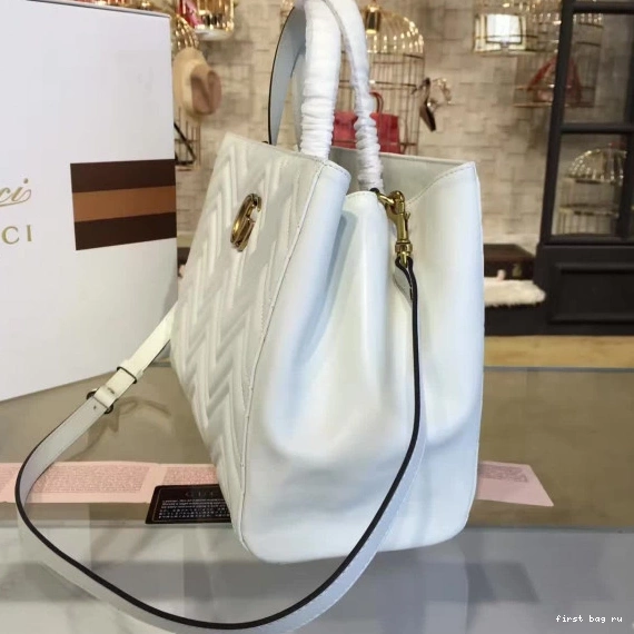 First bag ru GG matelassé Marmont Gucci 0813